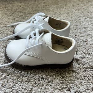 Footmates toddler dress shoes